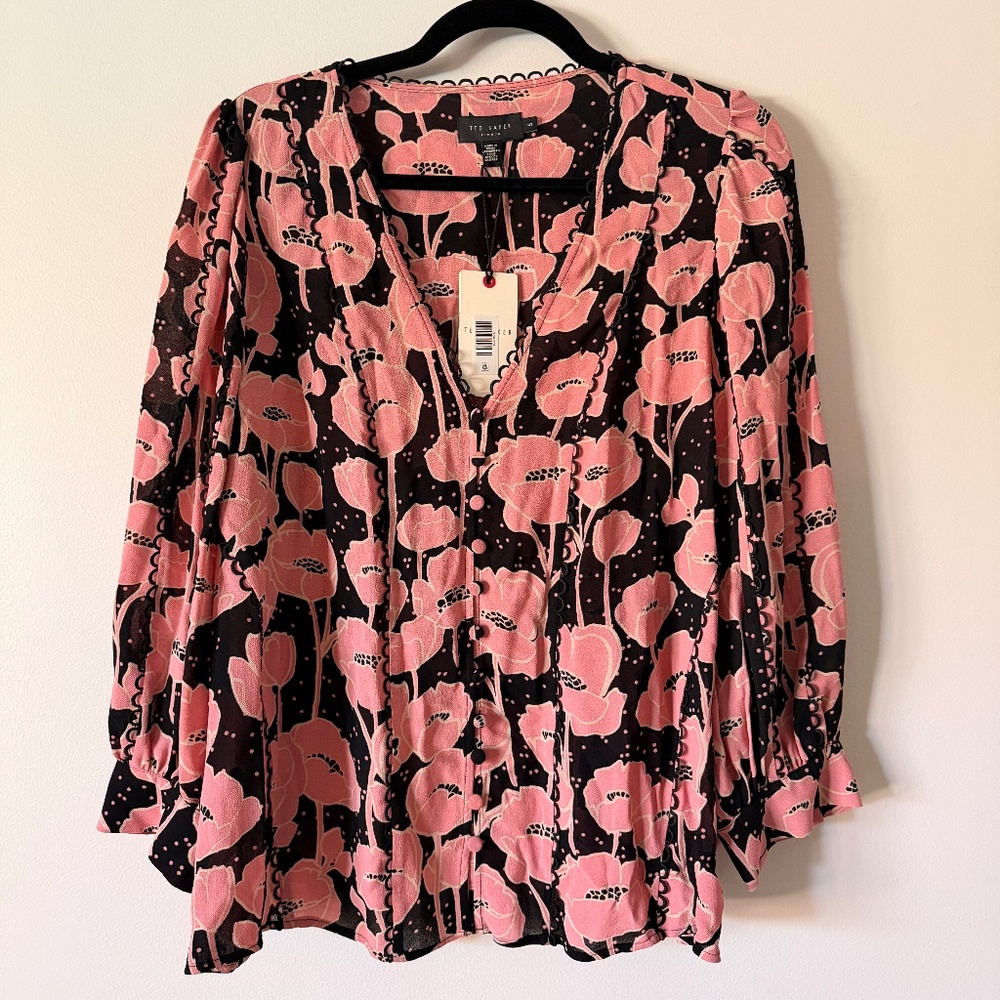 Ted Baker NWT Floral Stephii V-Neck Blouse